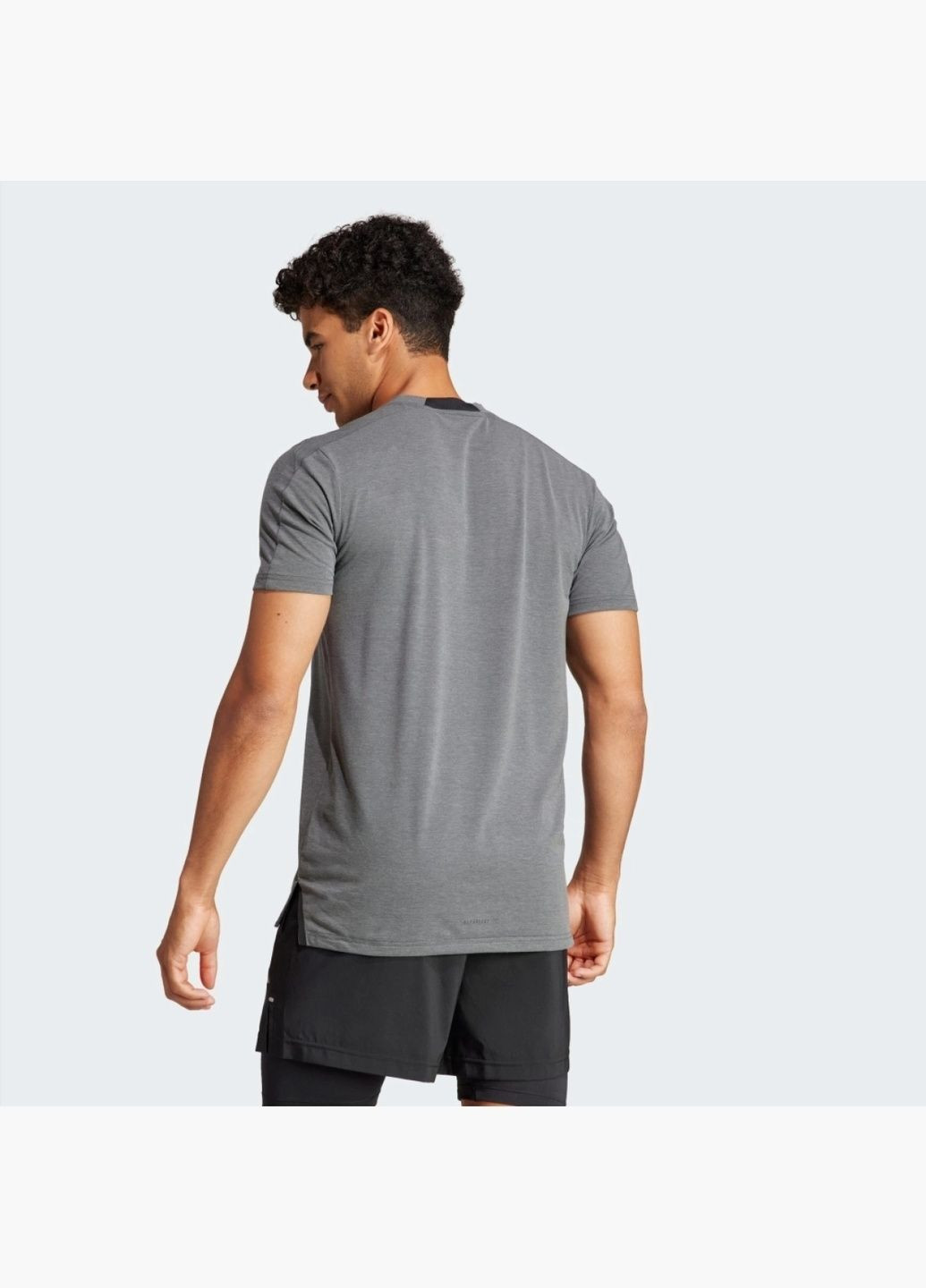 Сіра футболка чоловіча designed for training workout grey is3809 adidas