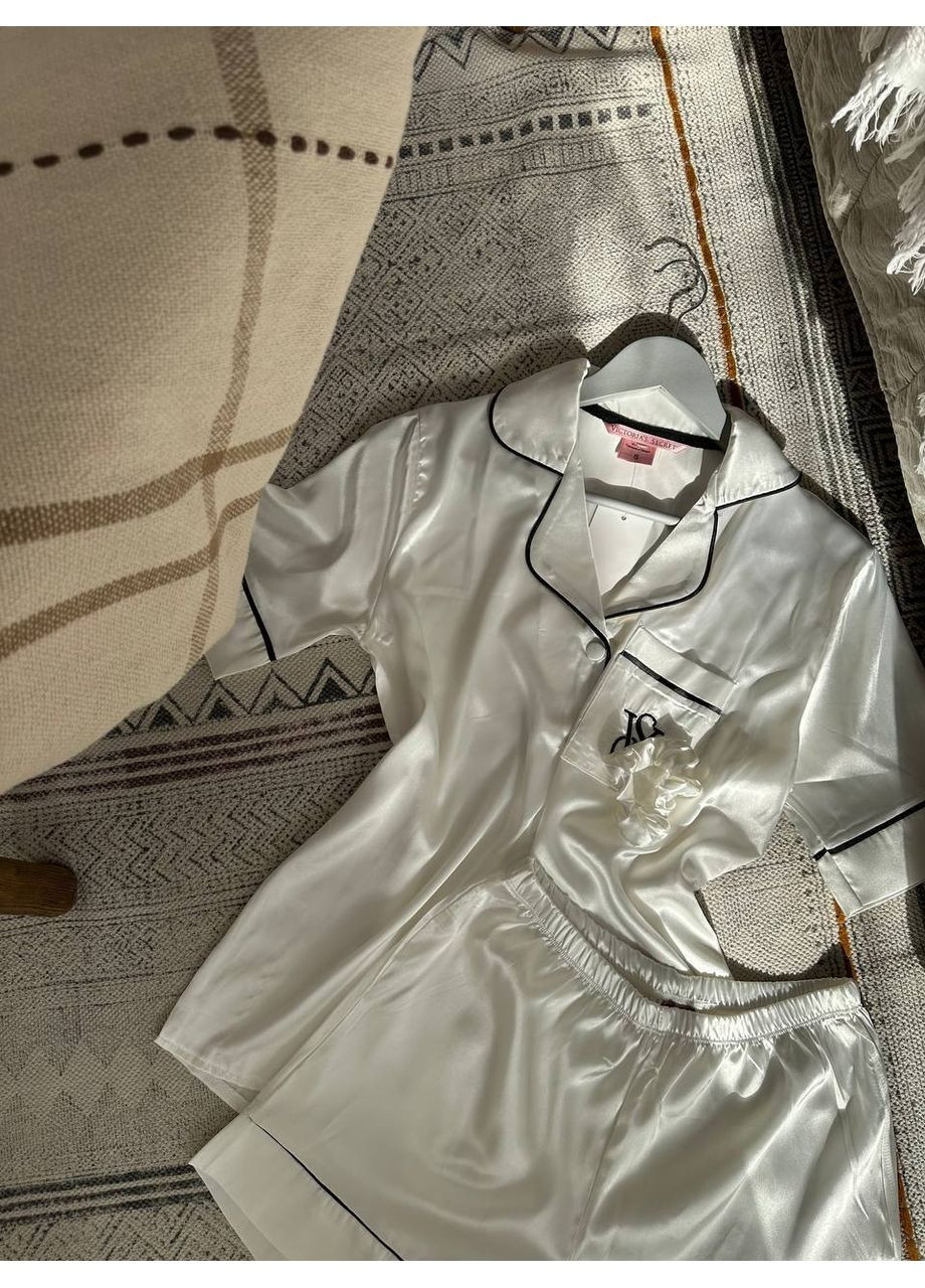 Белая всесезон женская пижама | белая рубашка + шорты Vital-Textile 1257