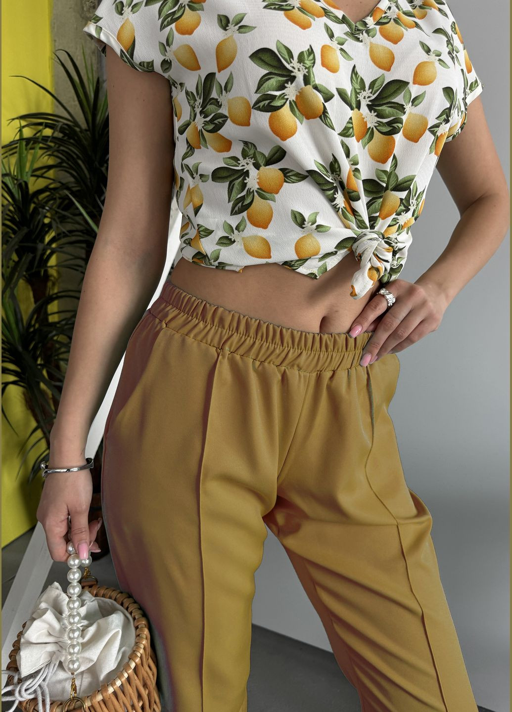 Зручні жіночі штани для повсякденних та елегантних образів INNOE Штани (325030999)