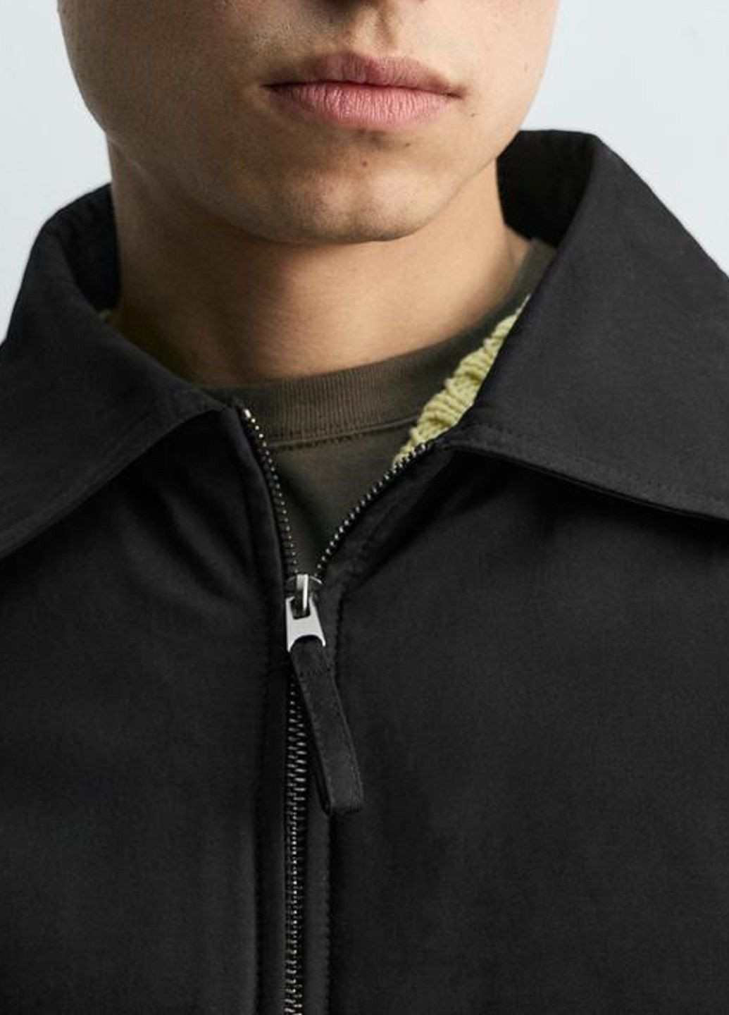 Черная демисезонная куртка Zara