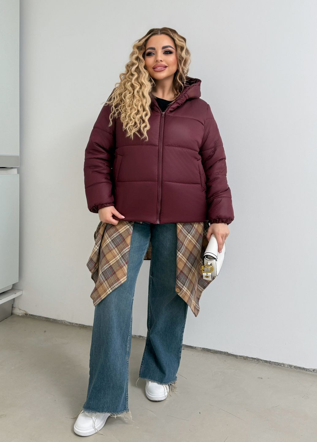 Бордовая демисезонная куртка женская демисезонная с капюшоном на синтепоне No Brand