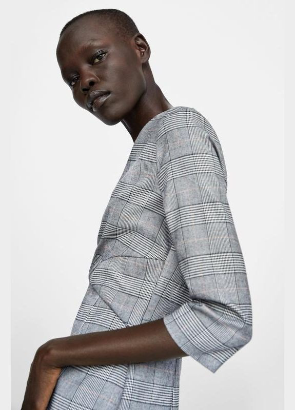 Серое деловое, коктейльное мини платье в клетку а-силуэт Zara в клетку