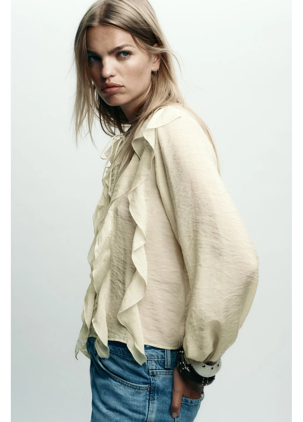 Бежева блуза зі шнурками Zara