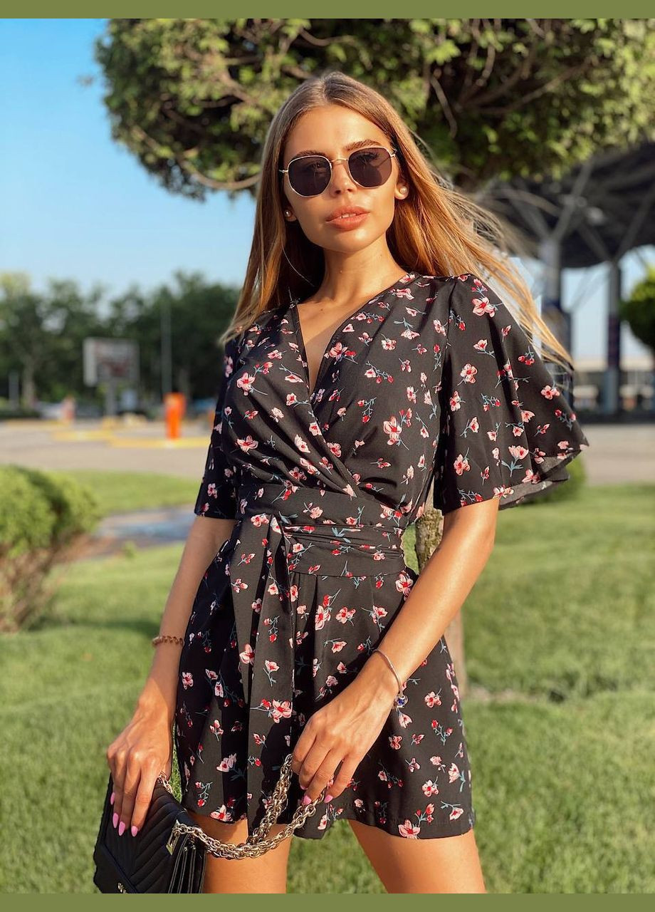 Красивий чорний літній ромпер із якісного штапелю в квітковому принті, короткий літній комбінезон із коротким рукавом. No Brand 1006 чорний