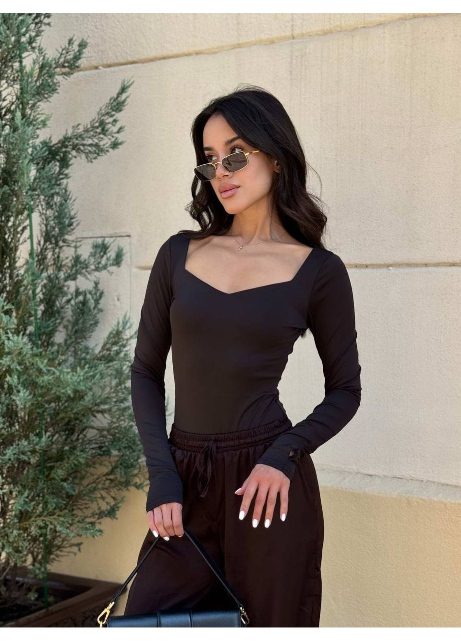 Базовый боди с разрезом для пальцев коричневого цвета 34717 No Brand (361848240)