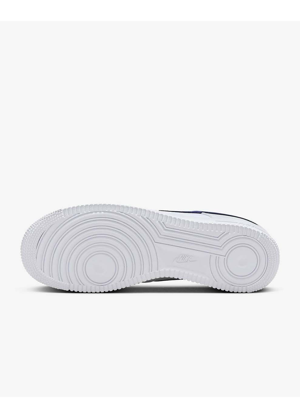 Білі Осінні чоловічі кросівки air force 1 07 білий Nike