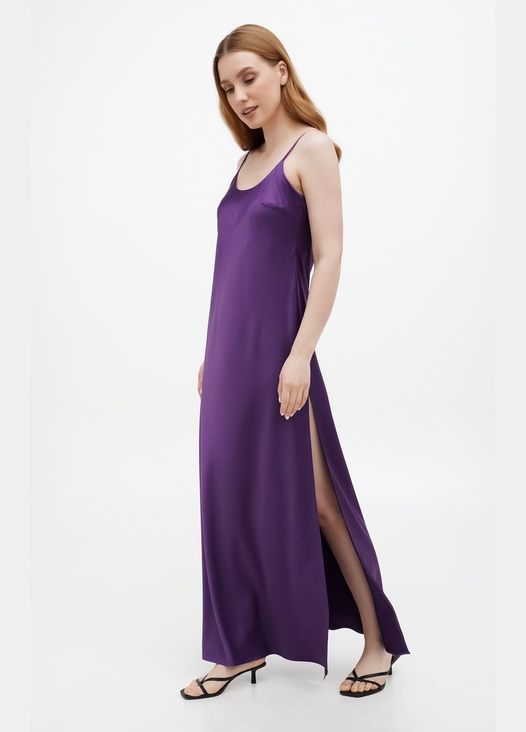 Фіолетова коктейльна, вечірня шовкова сукня-комбінація "" з боковим розрізом сукня-комбінація Fayna однотонна