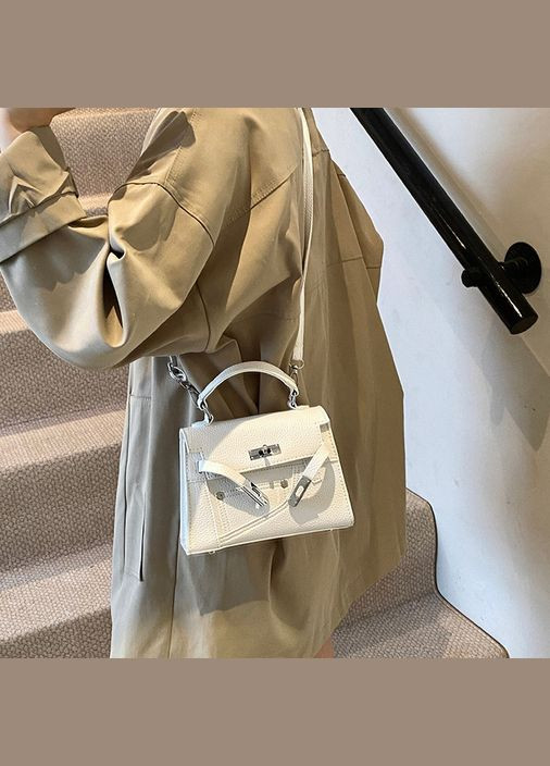 Жіноча сумка 8590 крос-боді на ремінці No Brand (344446758)