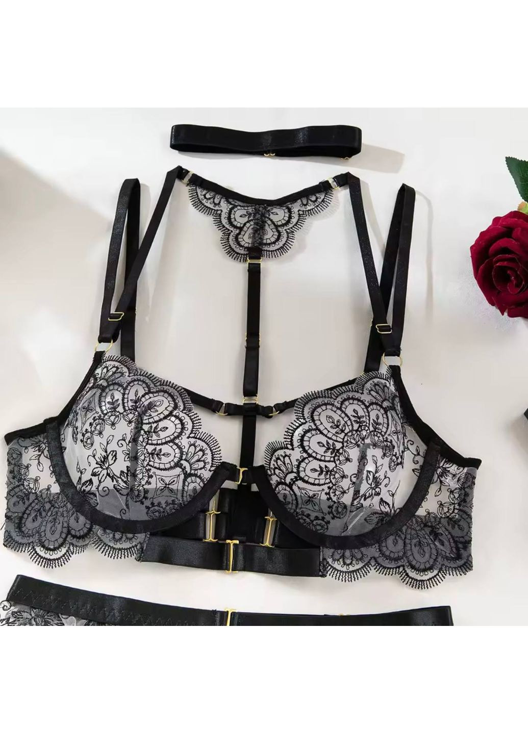 Черный демисезонный женский кружевной комплект белья ева обновленная бюстгальтер пояс с гартерами и трусики набор 3в1 No Brand Комплект