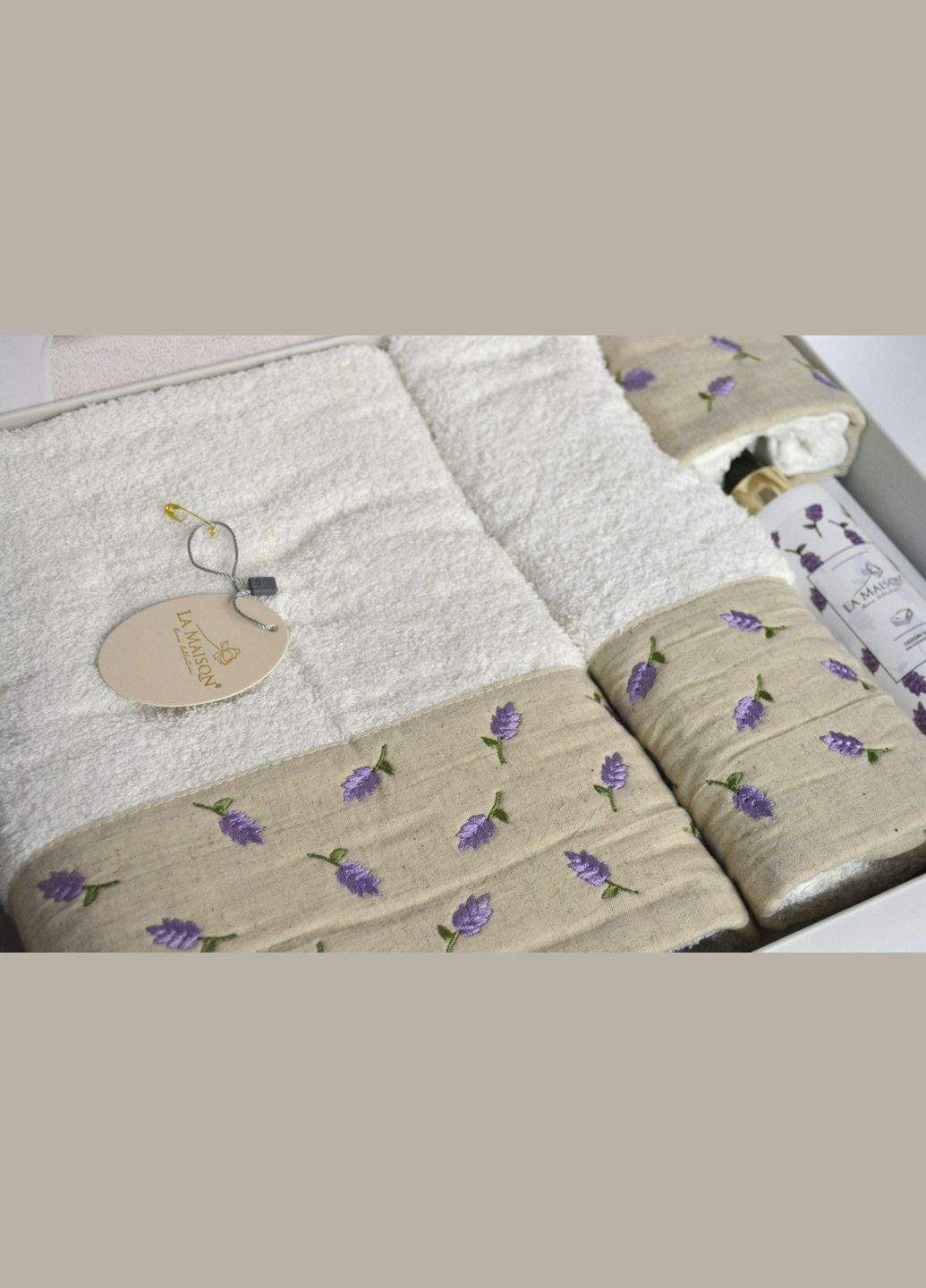 Подарочный набор полотенец La, 3 шт. с ароматом Narin Maison белый