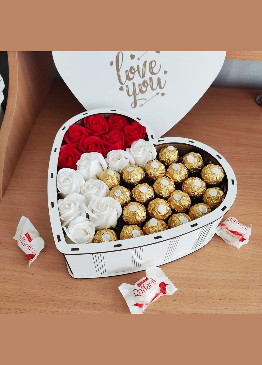 Подарочный бокс с конфетами и розами для девушки No Brand (315888748)