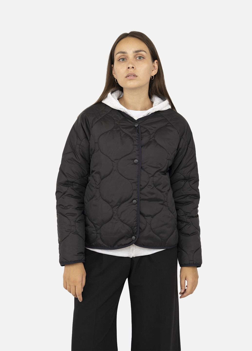 Черная демисезонная женская куртка цвет черный цб-00258984 Yuki