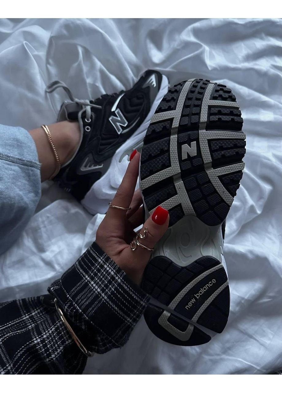 Чорні Осінні кросівки чоловічі new balance 725 black / white нью беланс 725 No Brand