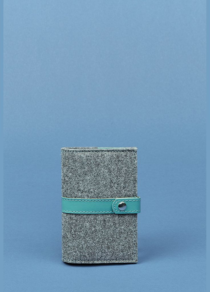 Фетровая женская обложка для паспорта 1.1 с бирюзовыми кожаными вставками (A-026368) BlankNote (329742917)