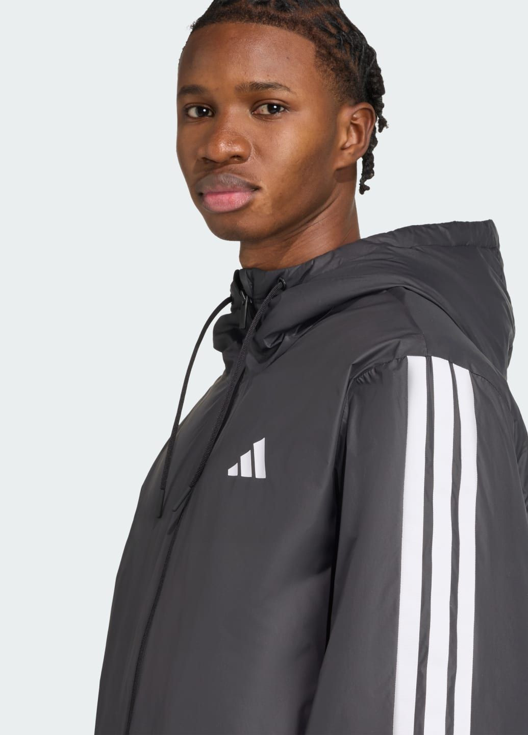 Черная демисезонная куртка essentials climawarm 3-stripes insulated hooded adidas