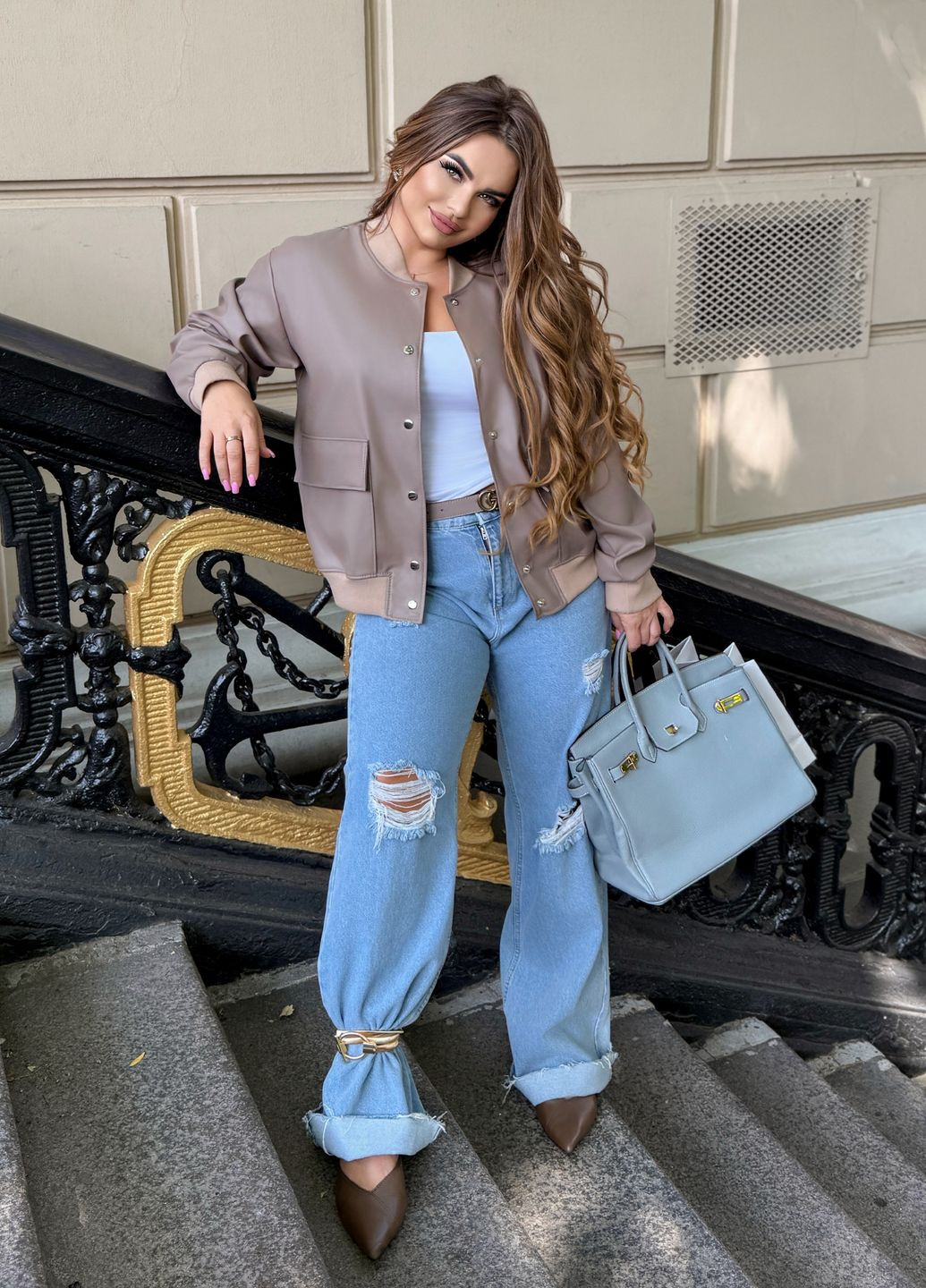 Бомбер женский оверсайз фасона из экокожи на кнопках (358932083)