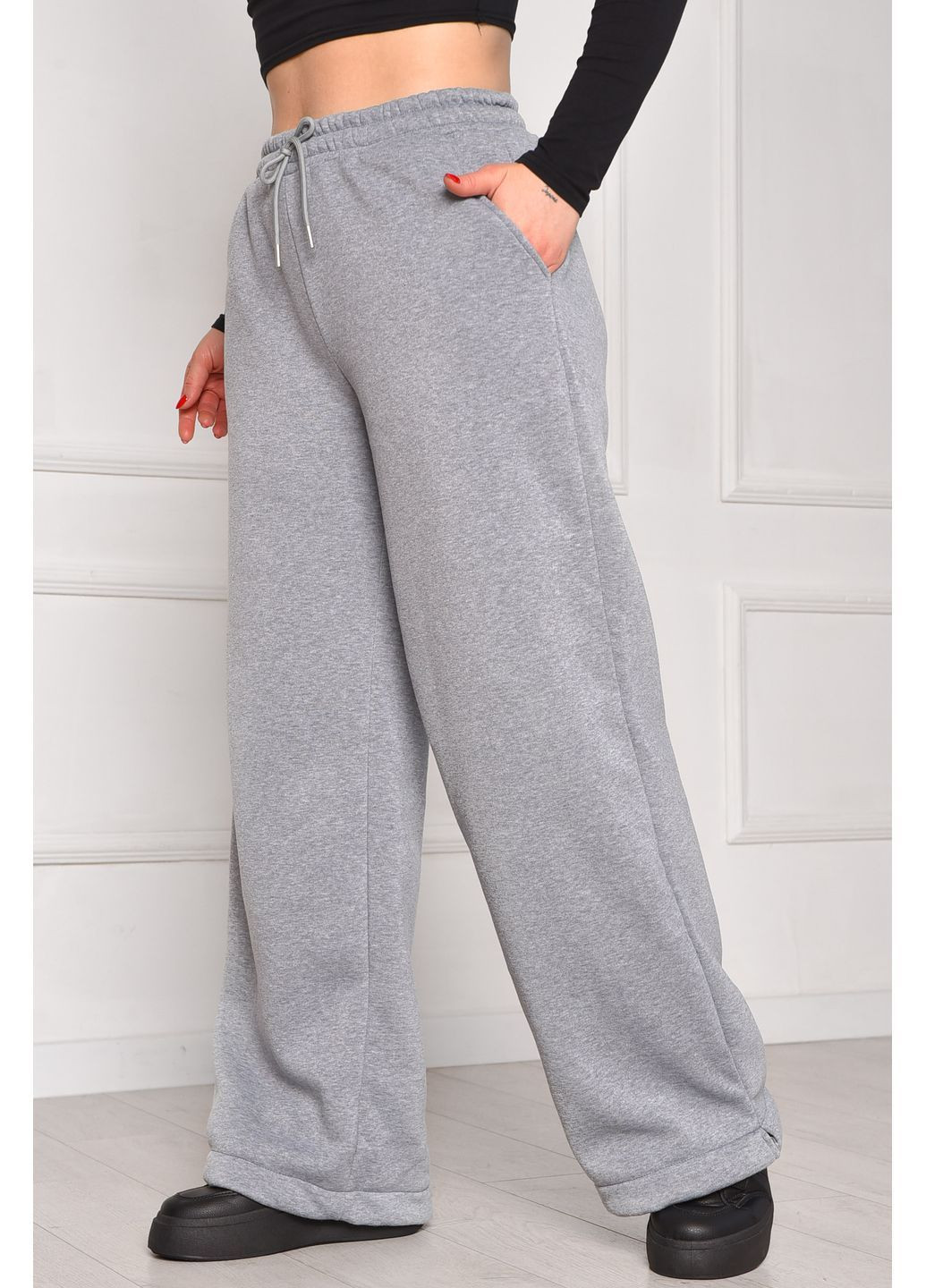 Спортивні штани жіночі на флісі темно-сірого кольору Let's Shop (369363866)