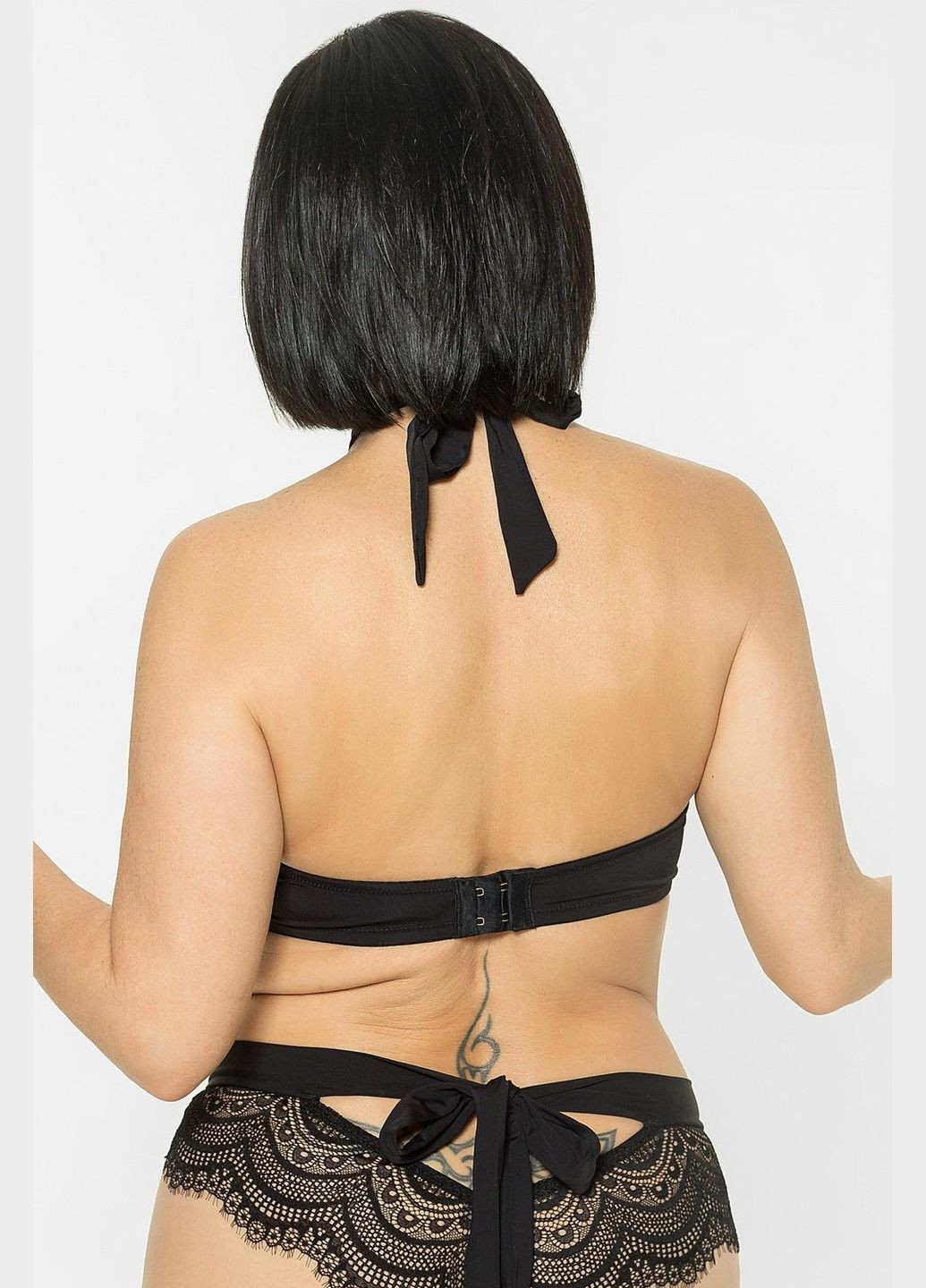 Чёрный топ холтер-бра из кружева Silenza с косточками