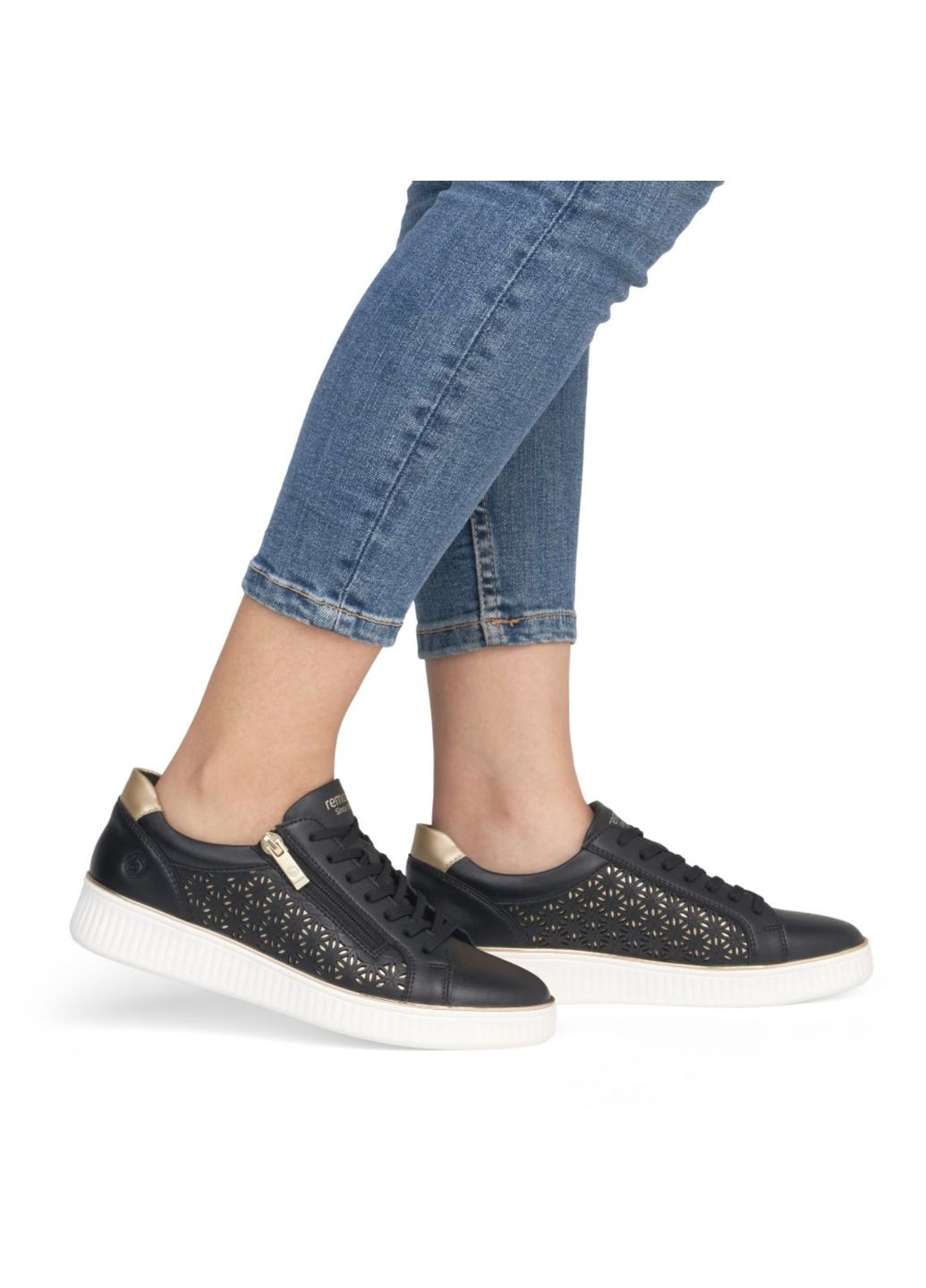 Черные кеды (р) кожа 0-1-1-d-2e-03-03 Remonte