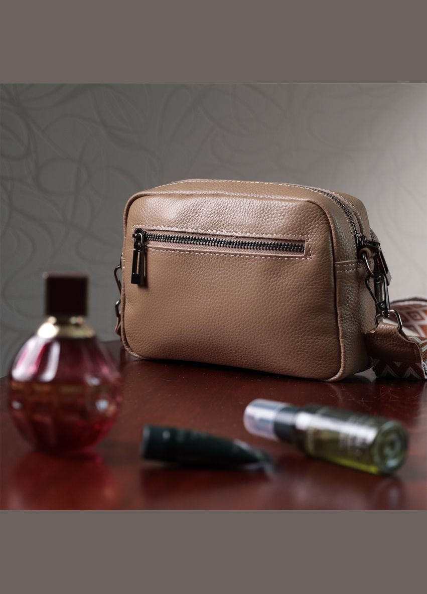 Практична жіноча кроссбоді з накладною кишенею з натуральної шкіри бежева 22638 Vintage (329195464)