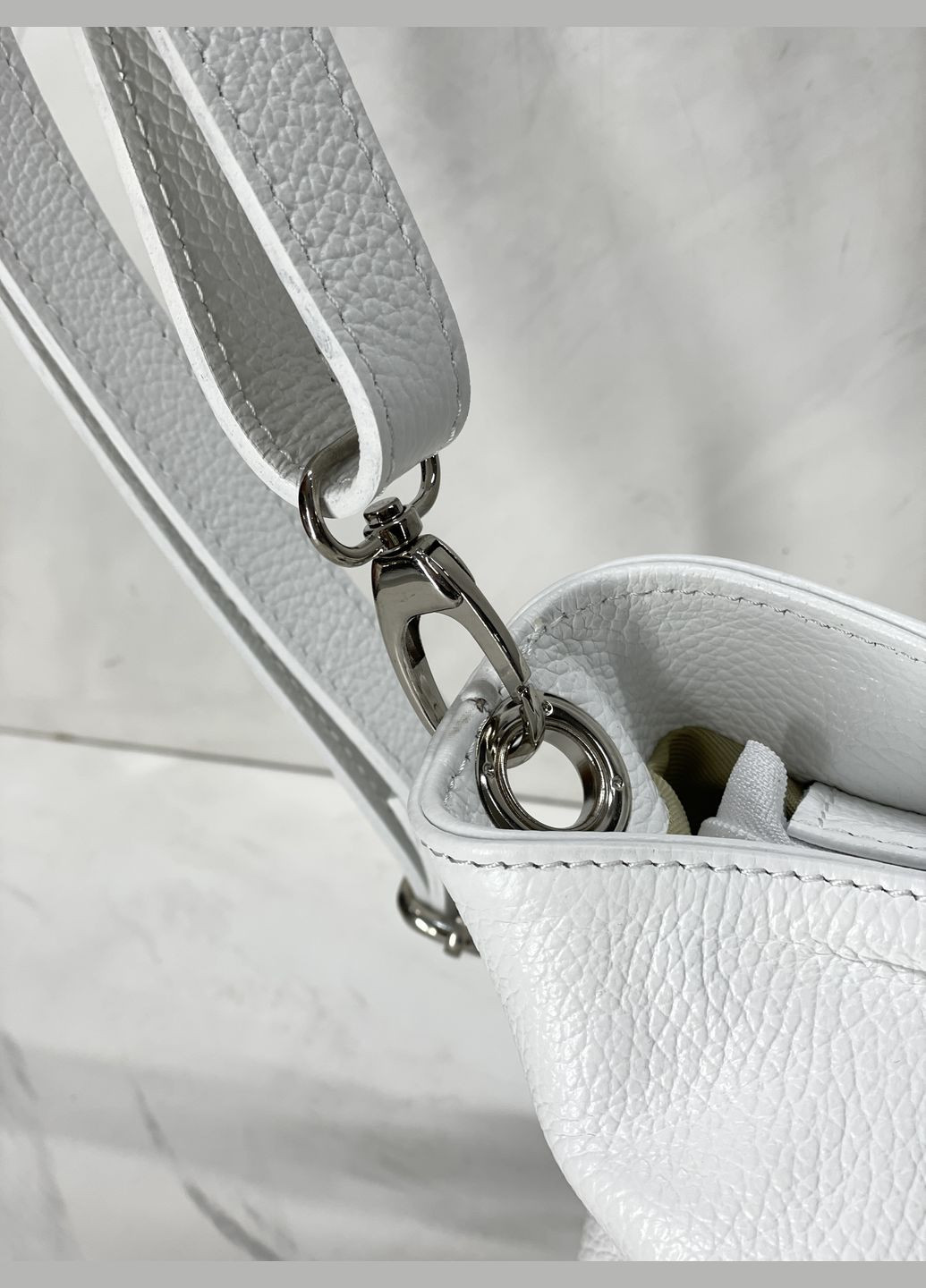 Сумка женская натуральная кожа кроссбоди, Италия, классическая форма, универсальная через плечо, кроссбоди Virginia Conti Кросбоді (338257318)