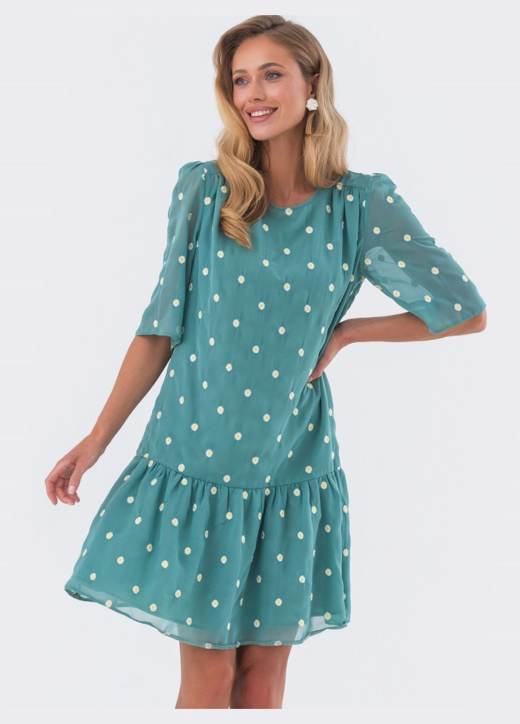 М'ятна коротка сукня м'ятного кольору з вишивкою Dressa