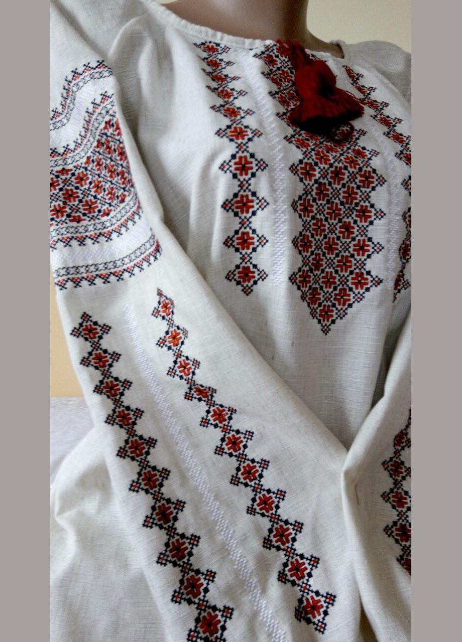 Бежевая женская вышитая рубашка на льне с красным орнаментом "нежная" с красным на льне 48 Прикарпатські Вишиванки прямой хлопок (324250336)
