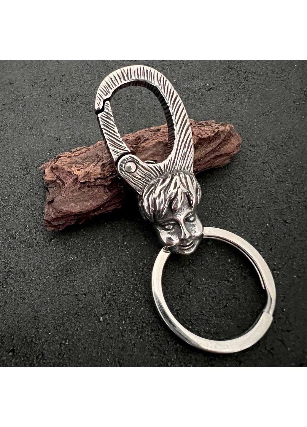 Готичний брелок хлопчик для ключів з нержавіючої медичної сталі KC-011 No Brand (299008433)