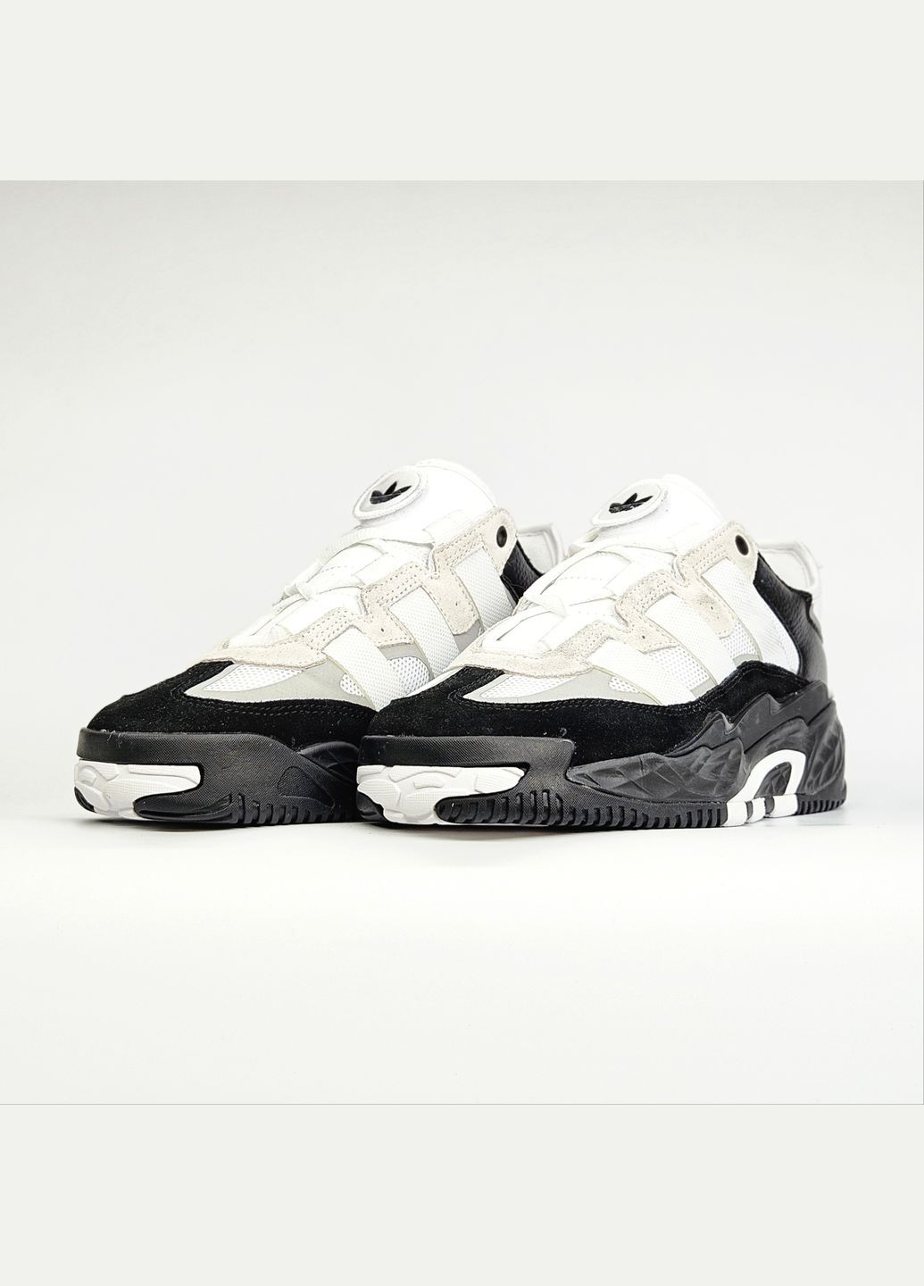 Чорно-білі Осінні кросівки чоловічі і жіночі adidas niteball black white | адідас найтбол чорні білі No Brand