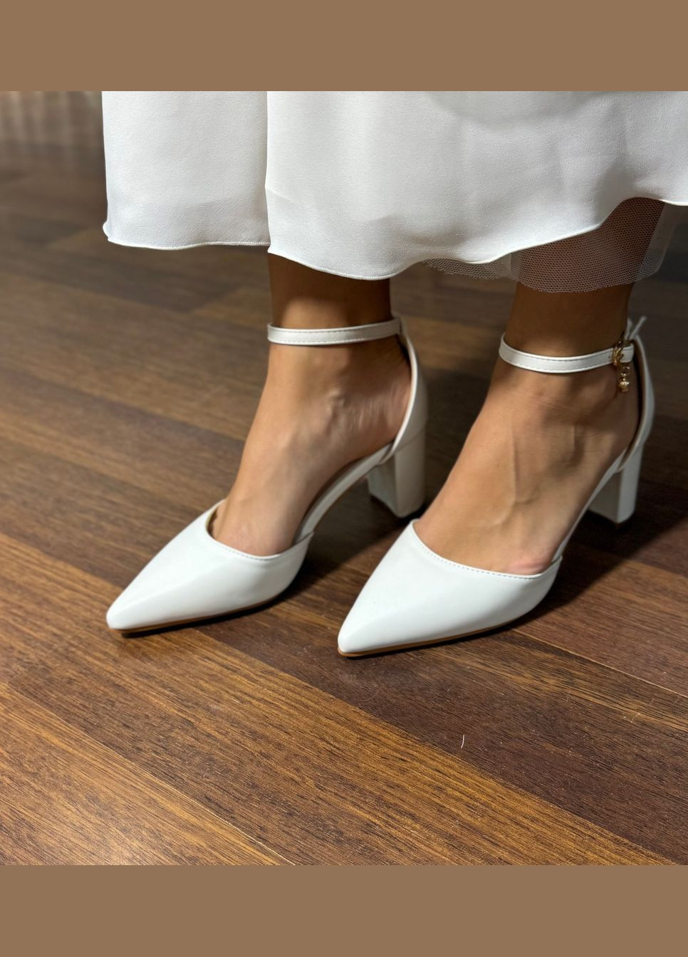 No Brand Весільні шкіряні жіночі туфлі +брошка перли (знімається)- 2-ри образи в одному 9 см - Білий колір білий з штучна шкіра, — літо (322414699)