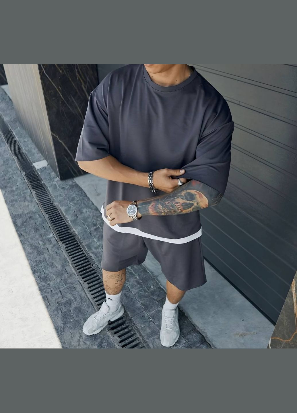 Графітовий літній костюм з шортами FINO Mode