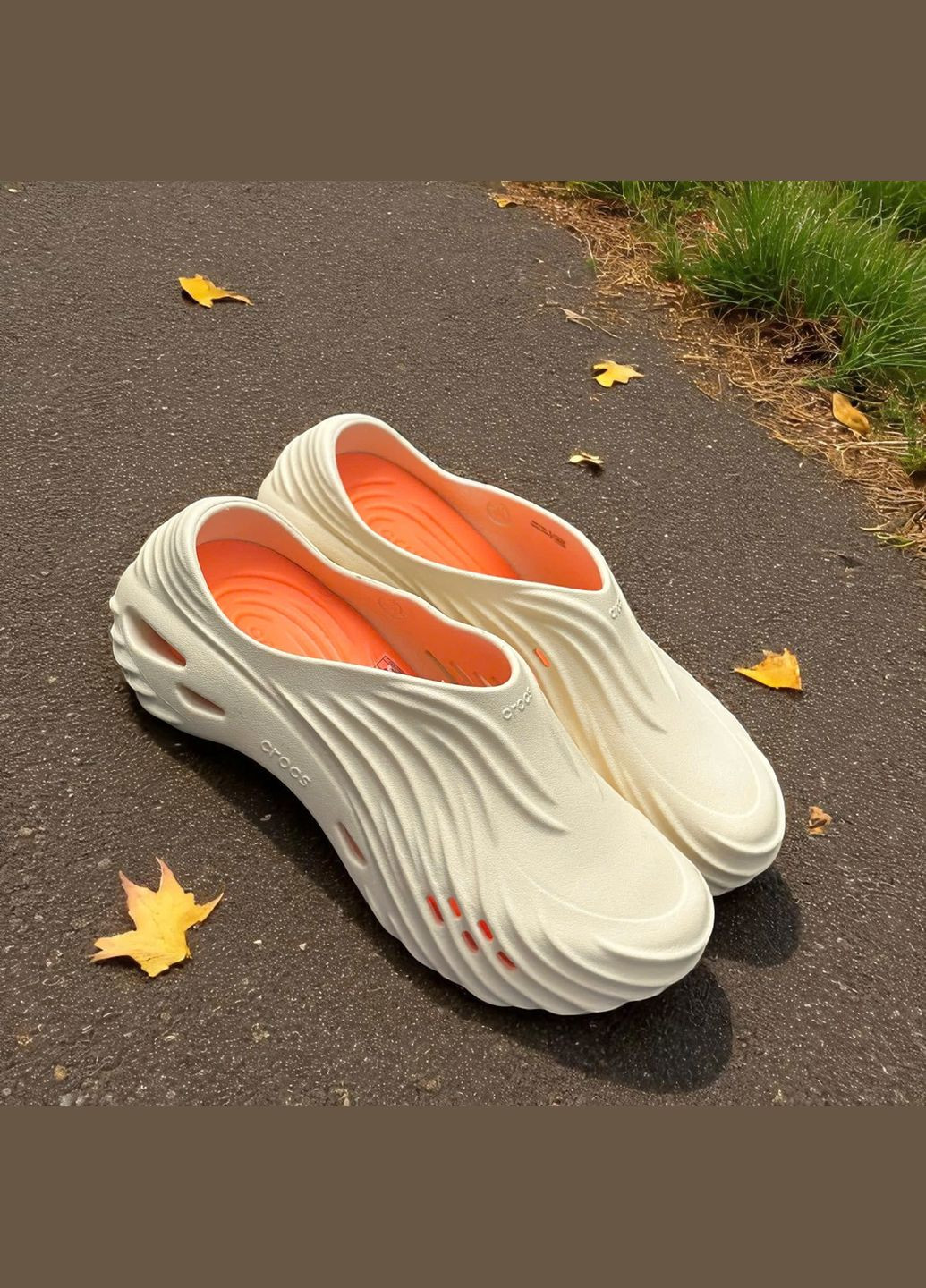 Бежевые женские кроксы ванильные echo clog vanila Crocs