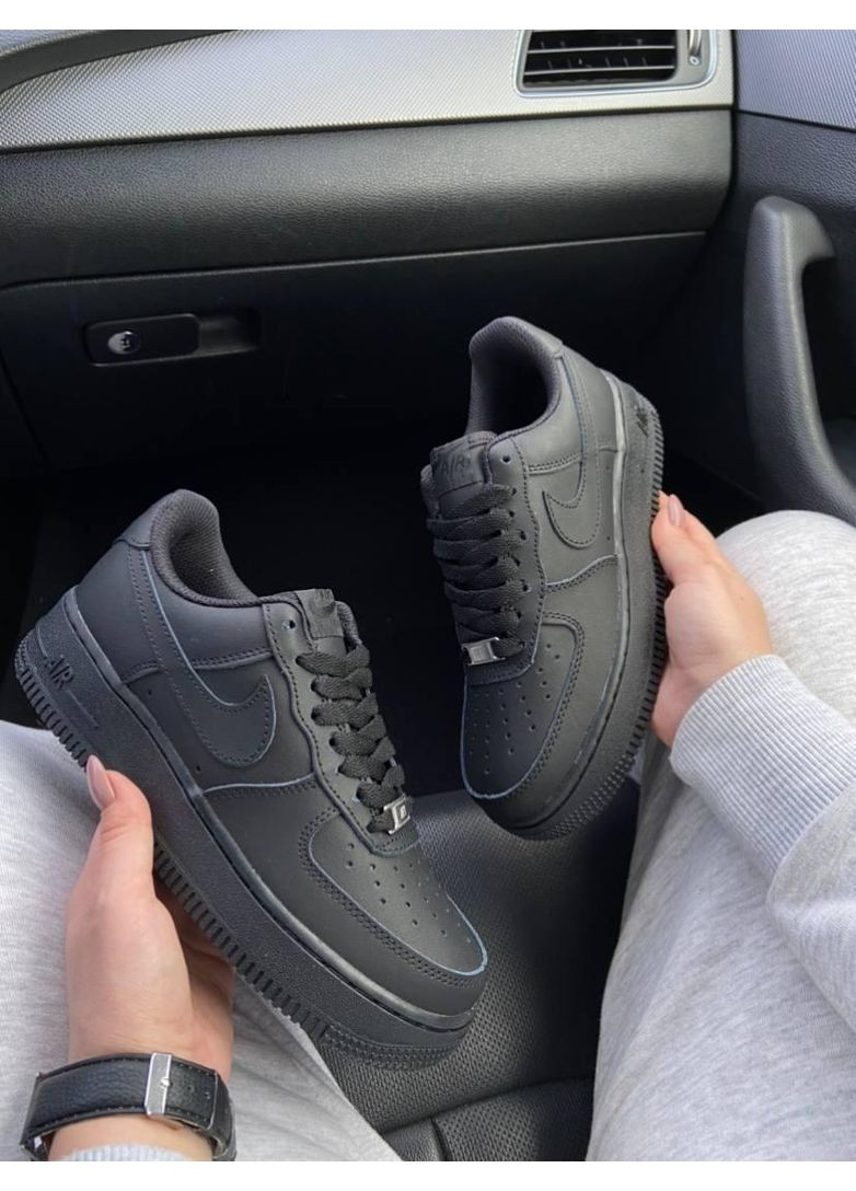 Черные демисезонные кроссовки мужские nike air force 1 classic black найк аир форс 1 премиум No Brand