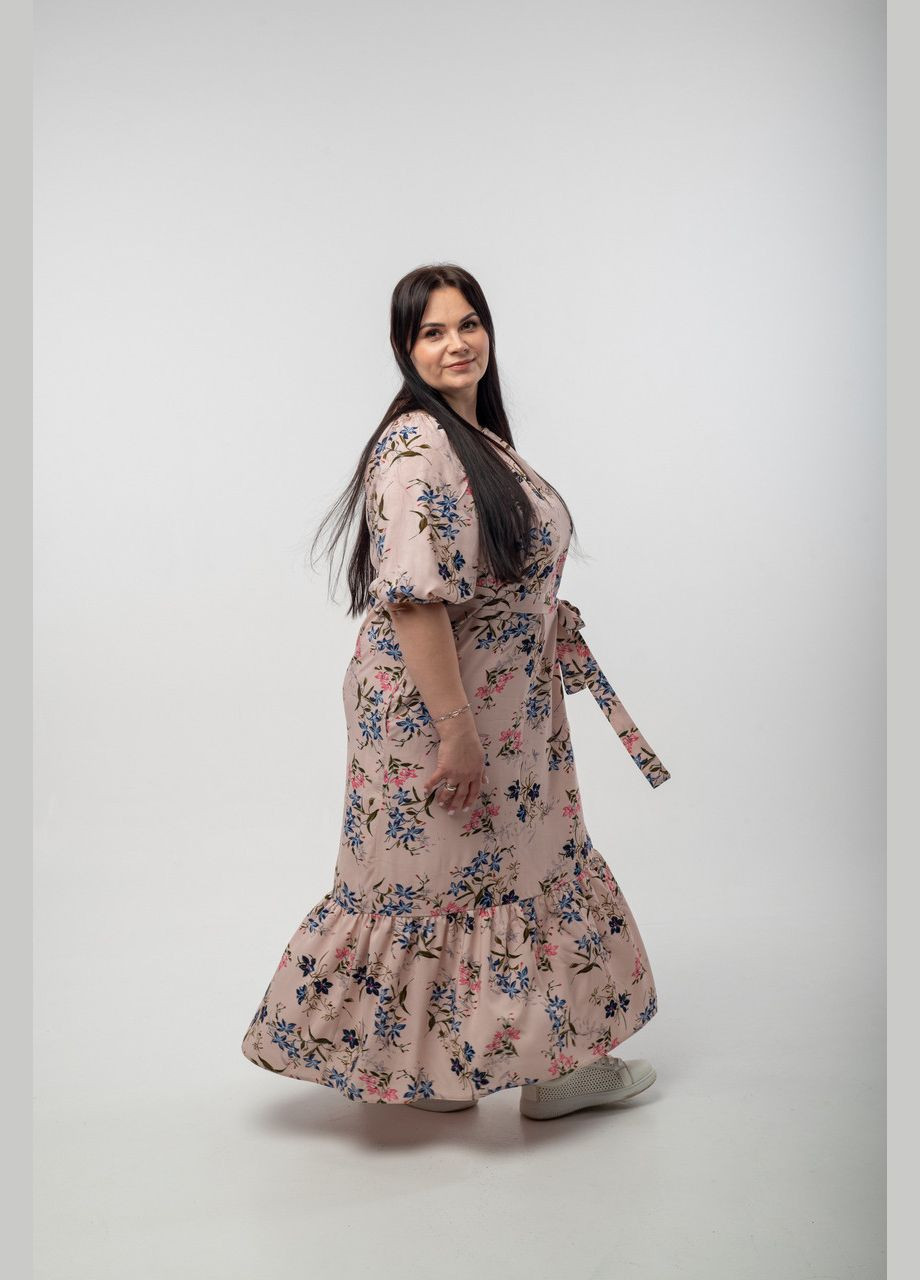 Бежевое кэжуал платье в цветочный принт с поясом V.O.G. с цветочным принтом