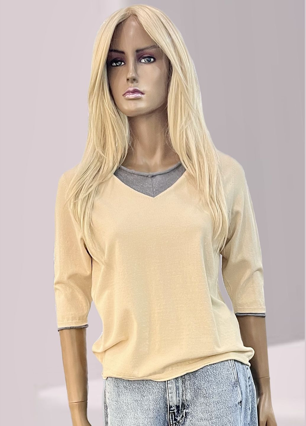 Бежевий крутезний светр люкс якості No Brand