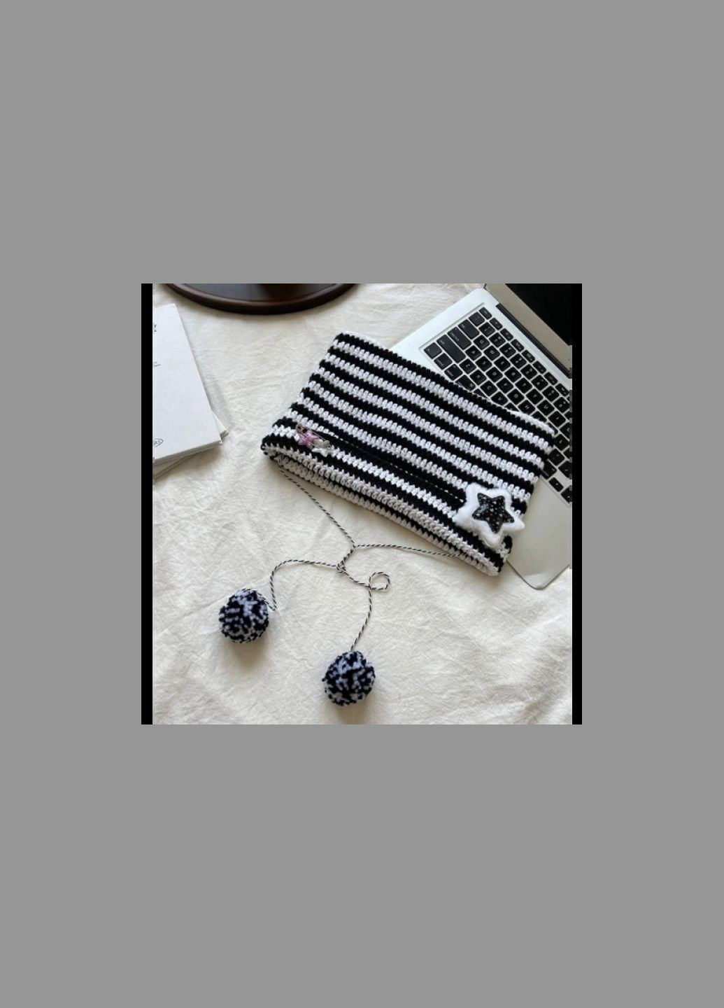 Шапка біні з вушками та зіркою зима в'язана чорно-біла Bitterly Love oni size K&K (322931181)