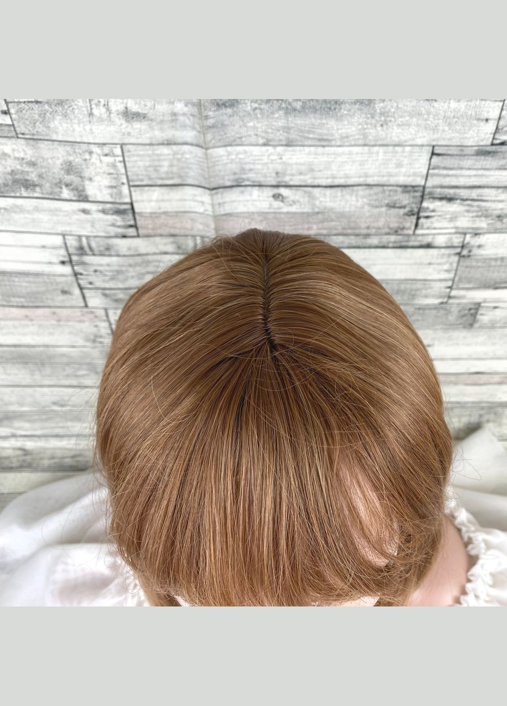 Парик женский каре русый с челкой и пробором No Brand 8417 (304996602)