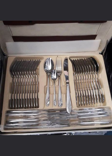 Набір столових приладів Bachmayer BM-7206 із 72 предметів у подарунковій валізі на 12 персон ложки, виделки (вилки), ножі No Brand (317170001)