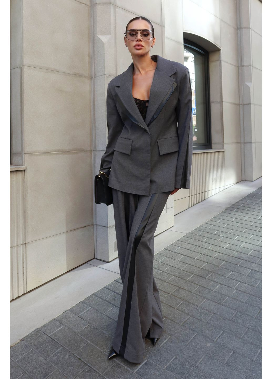 Стильные брюки из костюмной ткани серого цвета Jadone Fashion (356174361)