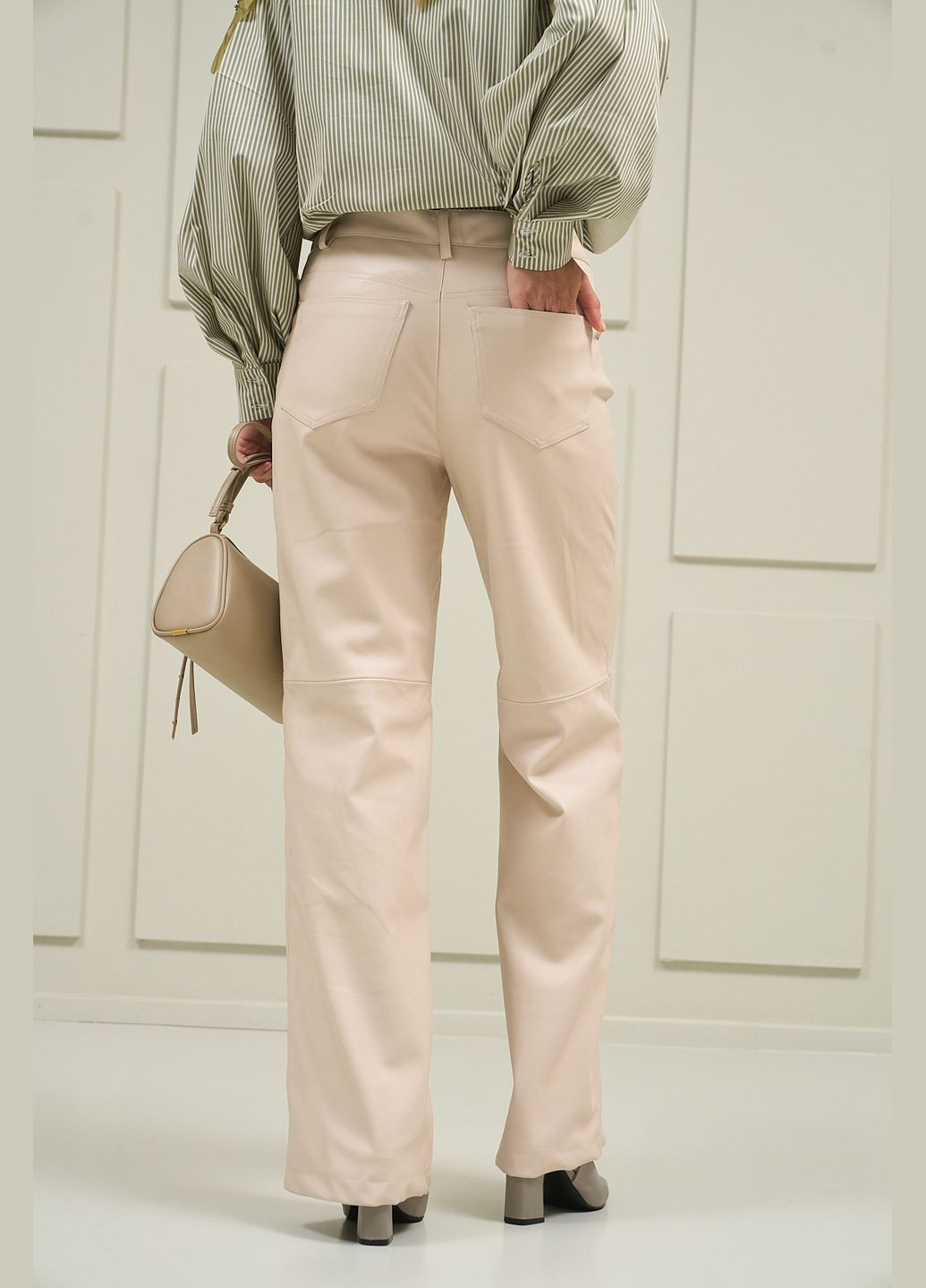 Молочні брюки з екошкіри Iren Klairie (340966375)