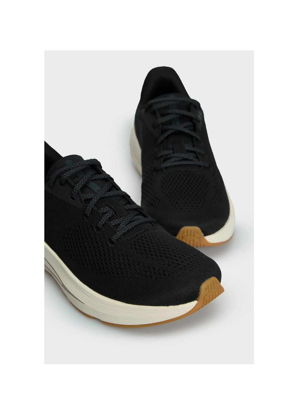 Черно-белые летние кроссовки мужские ua sonic 7 (3028002-001) Under Armour