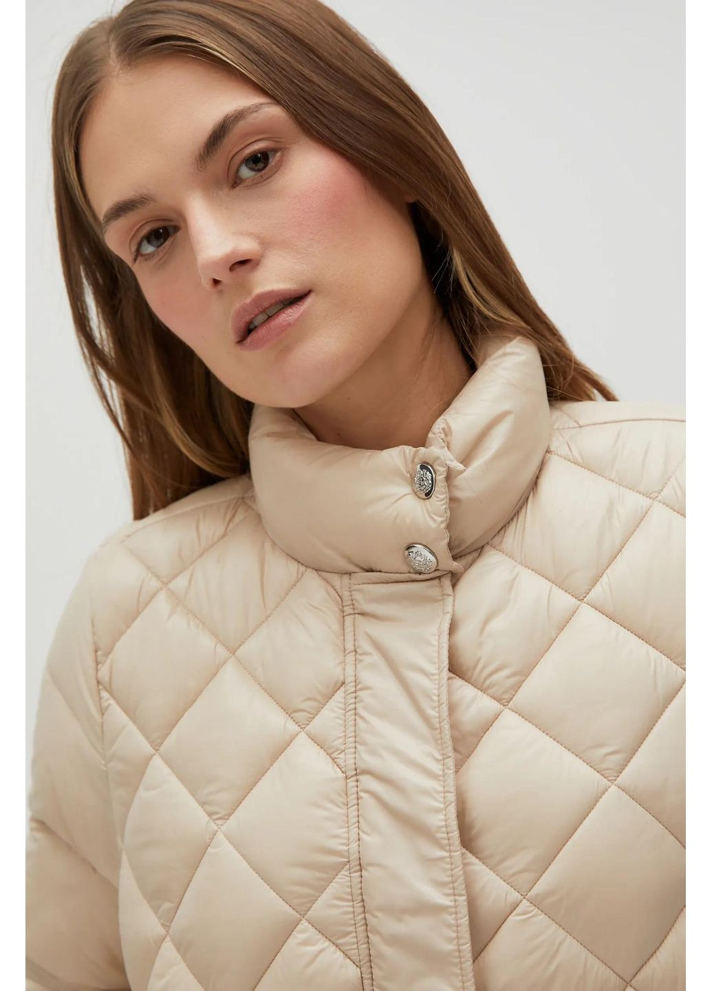 Бежевая демисезонная куртка Moodo