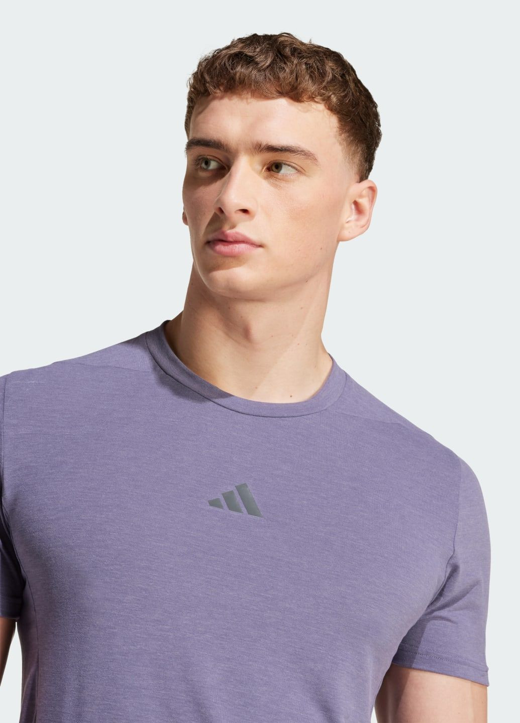 Фіолетова футболка designed for training workout adidas