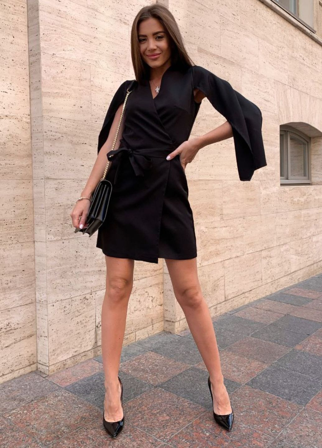 Черное повседневный платье мини с имитацией на запах под пояс Tik-Tak однотонное