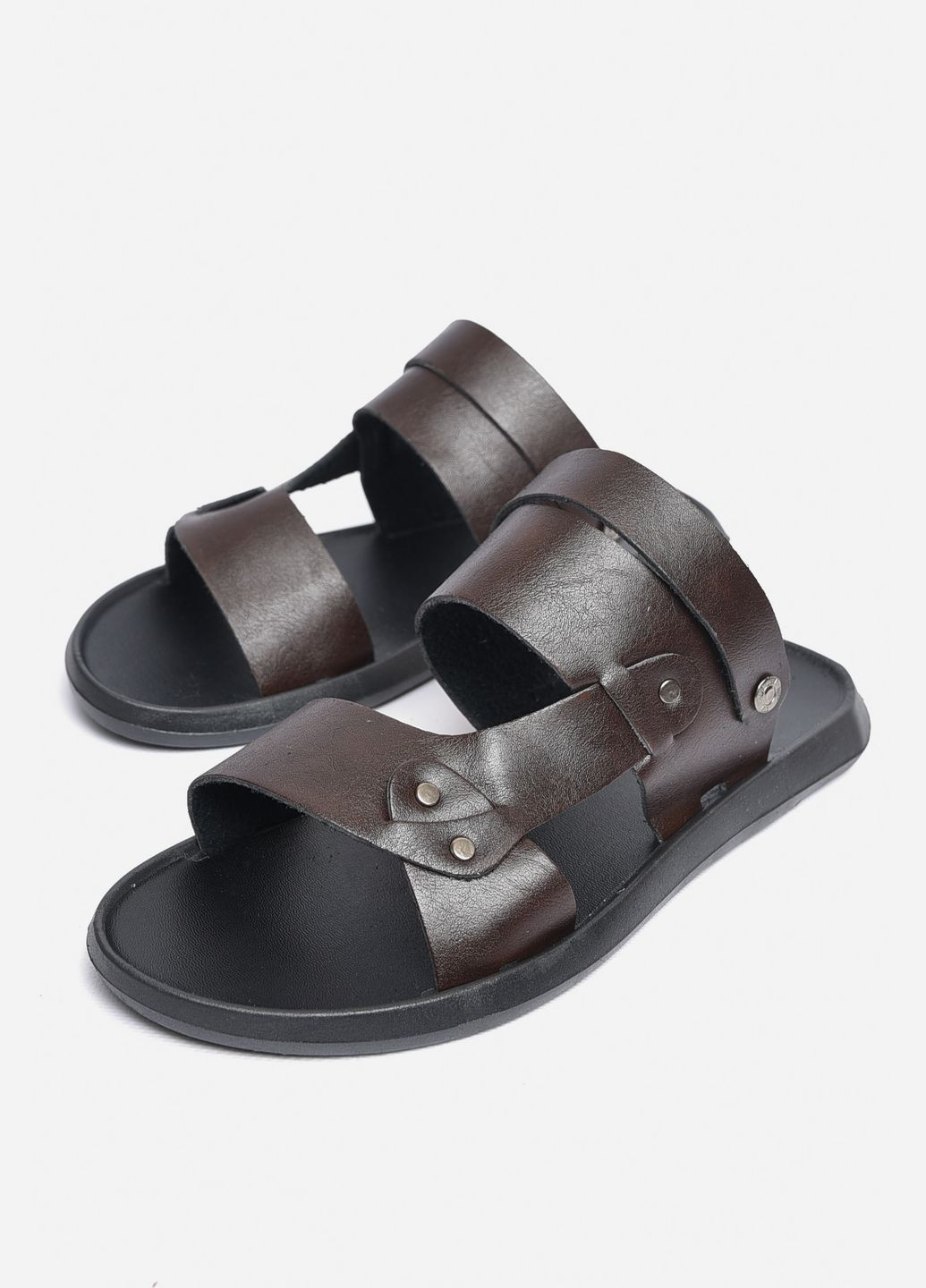 Коричневые пляжные шлепки мужские коричневого цвета Let's Shop