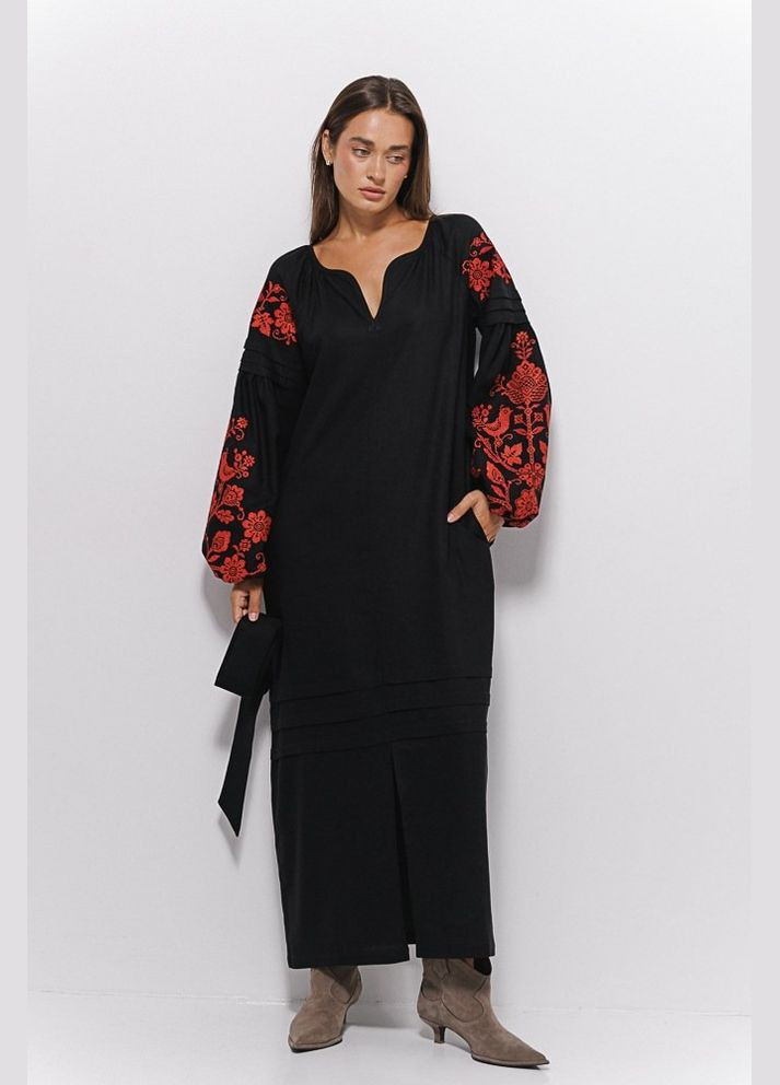 Комбінована довга сукня-вишиванка хрестиком чорна з деревом життя mkar35198-1 Modna KAZKA (336933944)