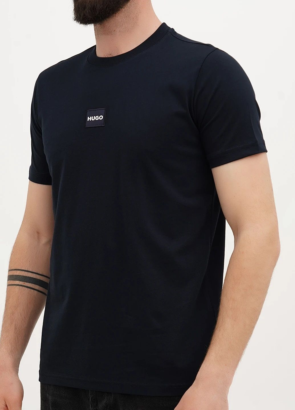 Чорна футболка чоловіча з коротким рукавом Hugo Boss Logo Label Patch