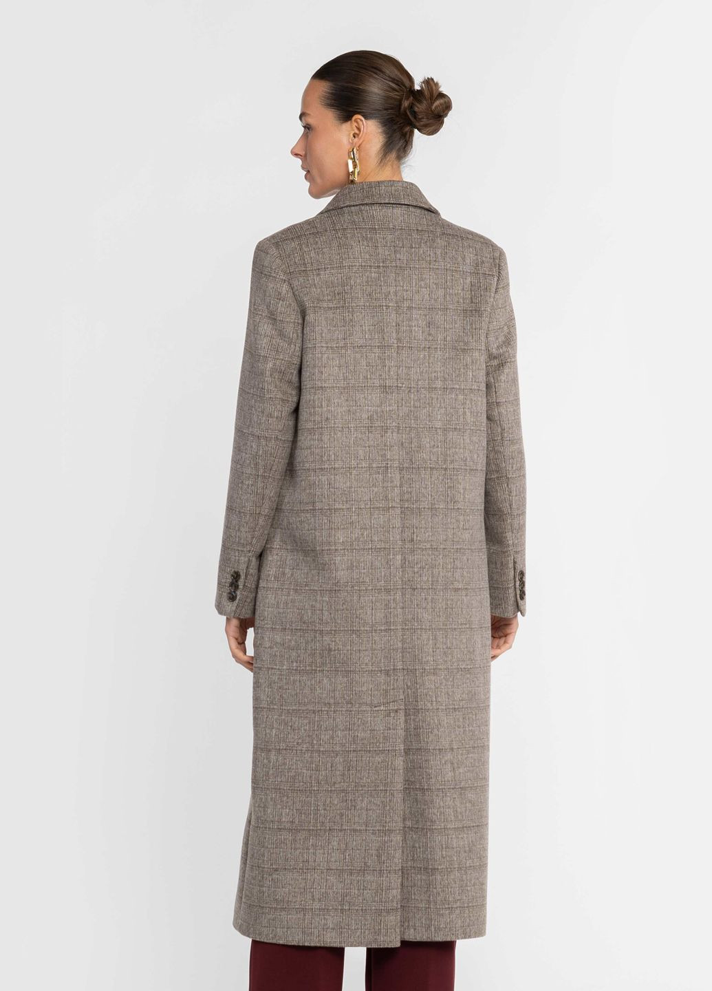 Бежевое зимнее Женское пальто бежевое двубортное Arber