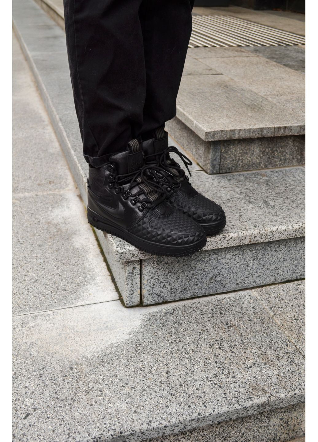 КРОССОВКИ ЖЕНСКИЕ NIKE AIR FORCE 1 DUCKBOOT TRIPLE BLACK НАЙК АИР ФОРС 1 ПРЕМИУМ No Brand чёрные демисезоны (368870313)