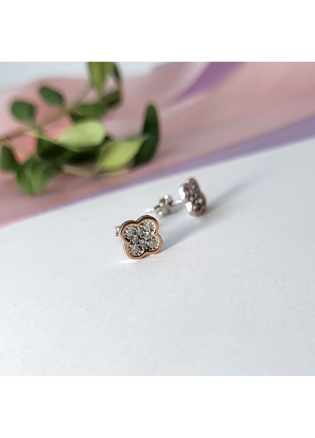 Серебряные серьги гвоздики на фиксаторах Клевер в Белых Камнях с Золотой пластиной серебро 925 пробы Родиров No Brand (306741456)